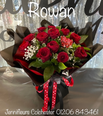 Rowan 12 Red Roses